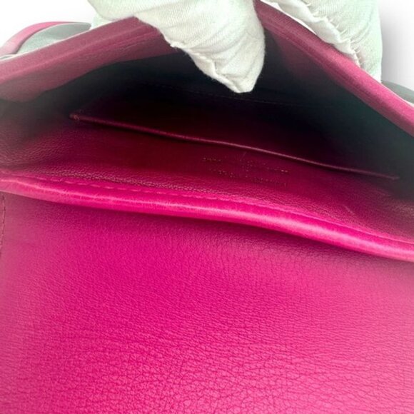 Louis Vuitton Art Deco SS12 RunwayCrossbody - Picture 10 of 16